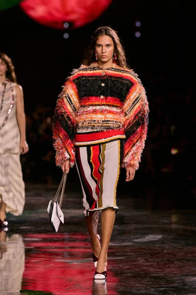 Look 65